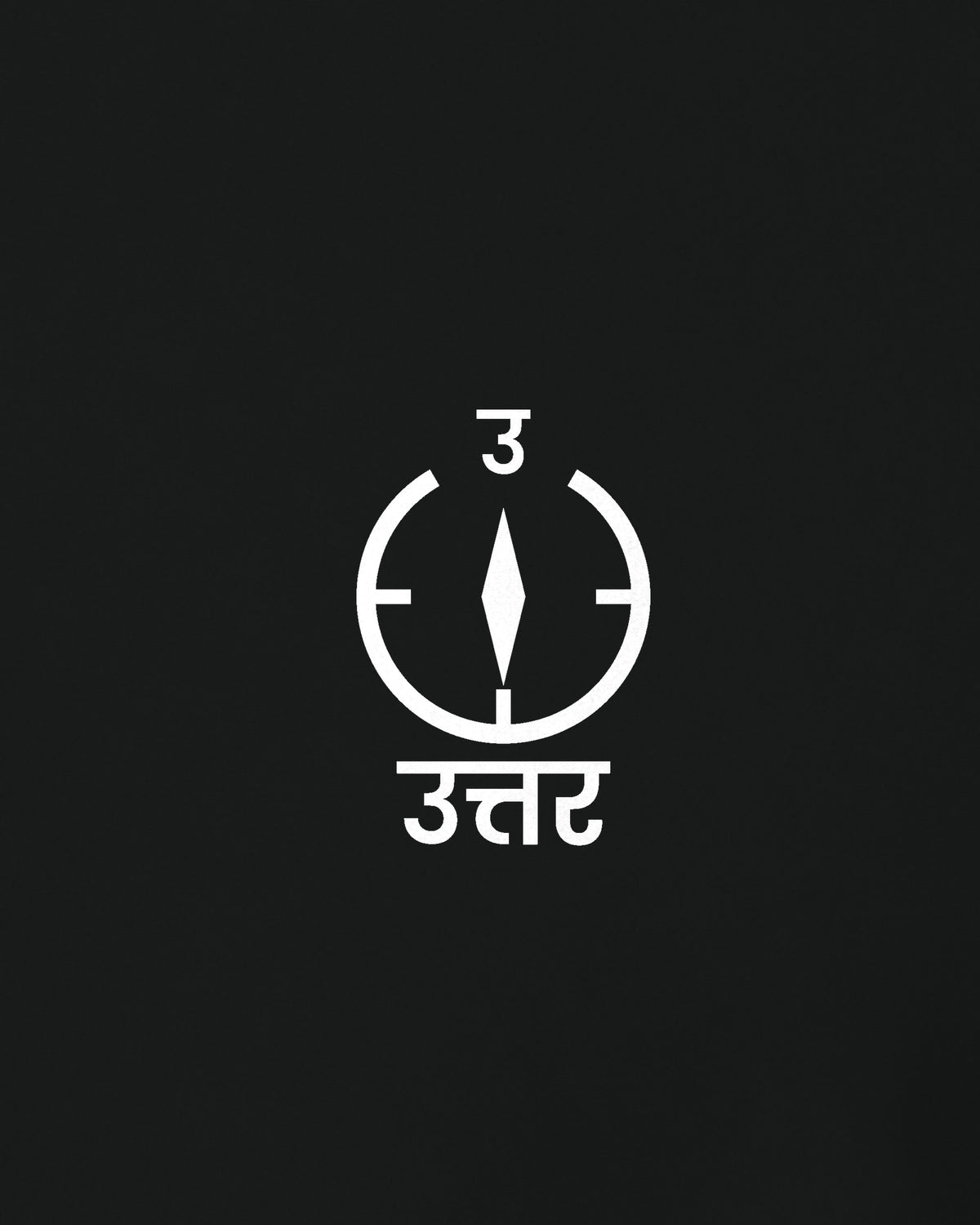 Black regular fit t-shirt, close-up of the Uttar print